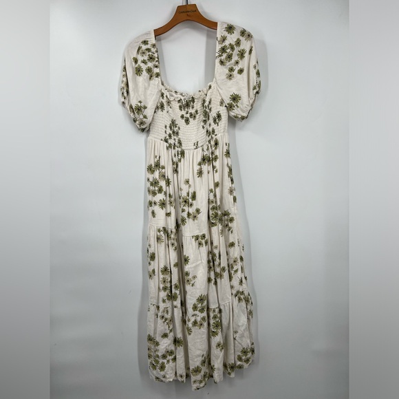 Abercrombie & Fitch Dresses & Skirts - Abercrombie & Fitch x Dede & Emily smocked puff sleeve Linen midi dress